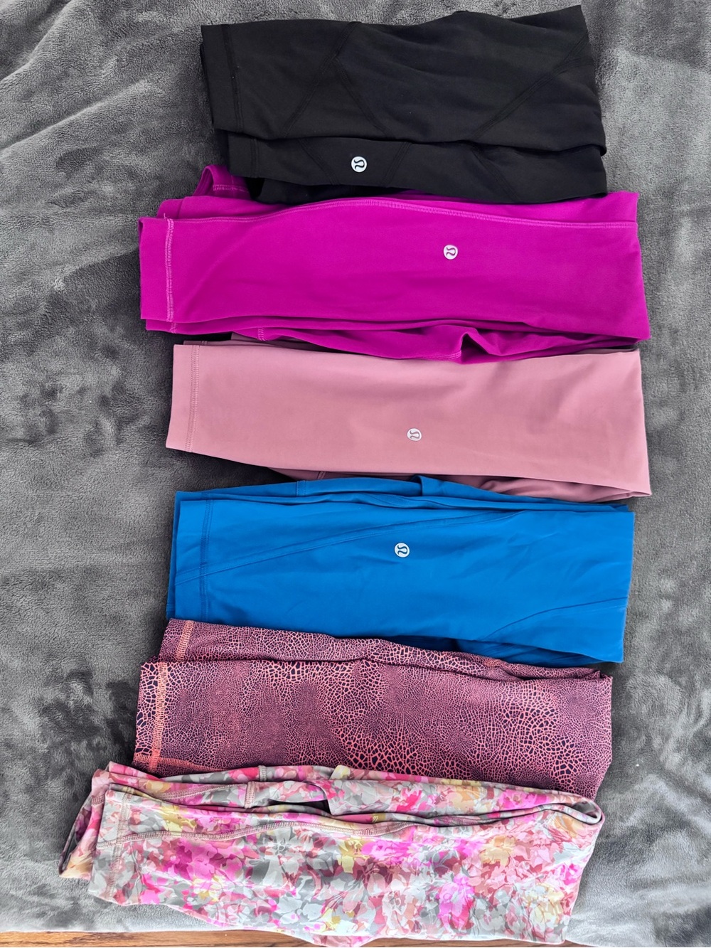 Lululemon legging bundle - 6 pairs. Great condition! - Picture 2 of 16